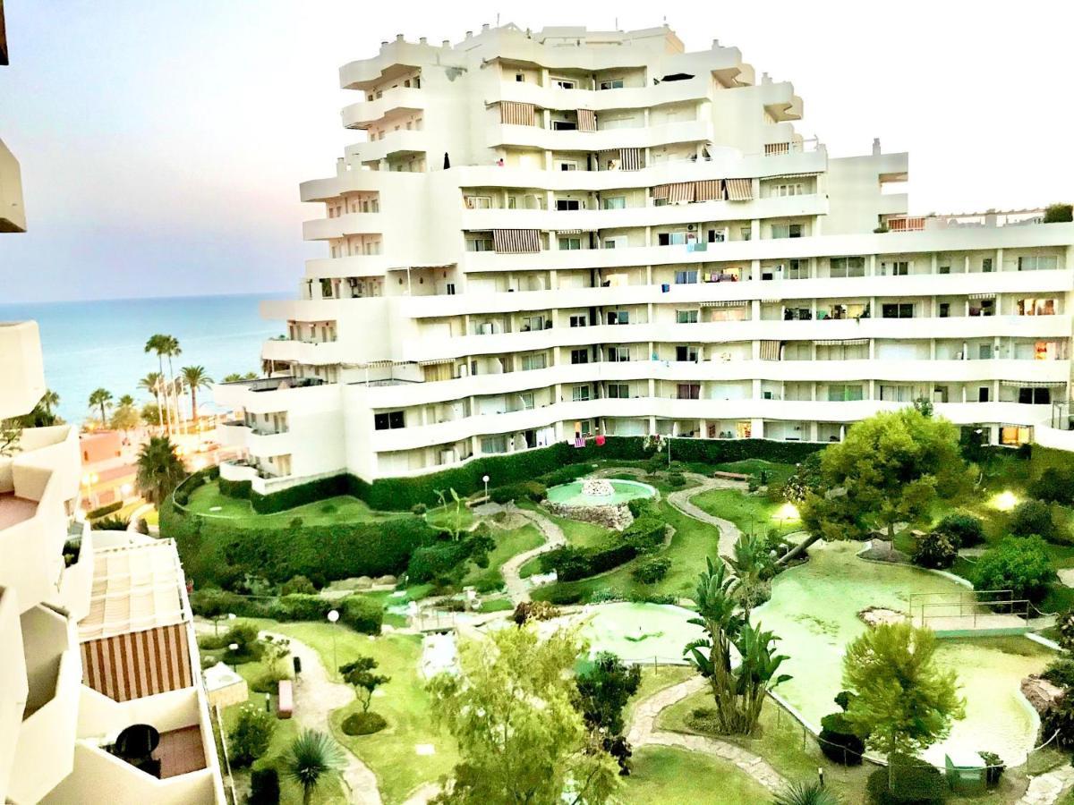 Estudio Benalbeach Primera Linea De Playa Benalmádena Exterior foto