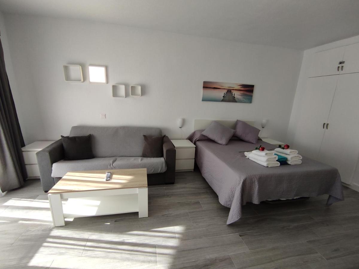 Estudio Benalbeach Primera Linea De Playa Benalmádena Exterior foto